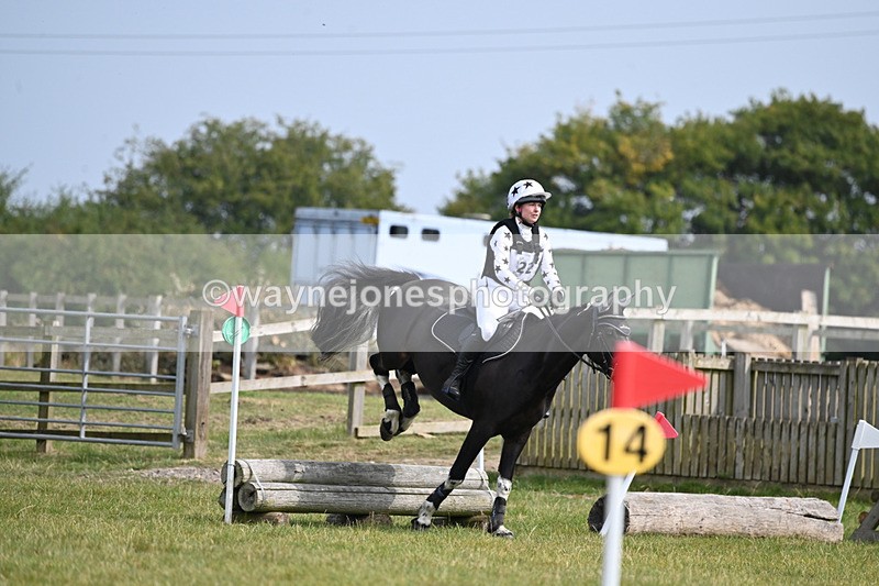 WJ6_1132 - 60cm XC Time 12:34 to 12:54