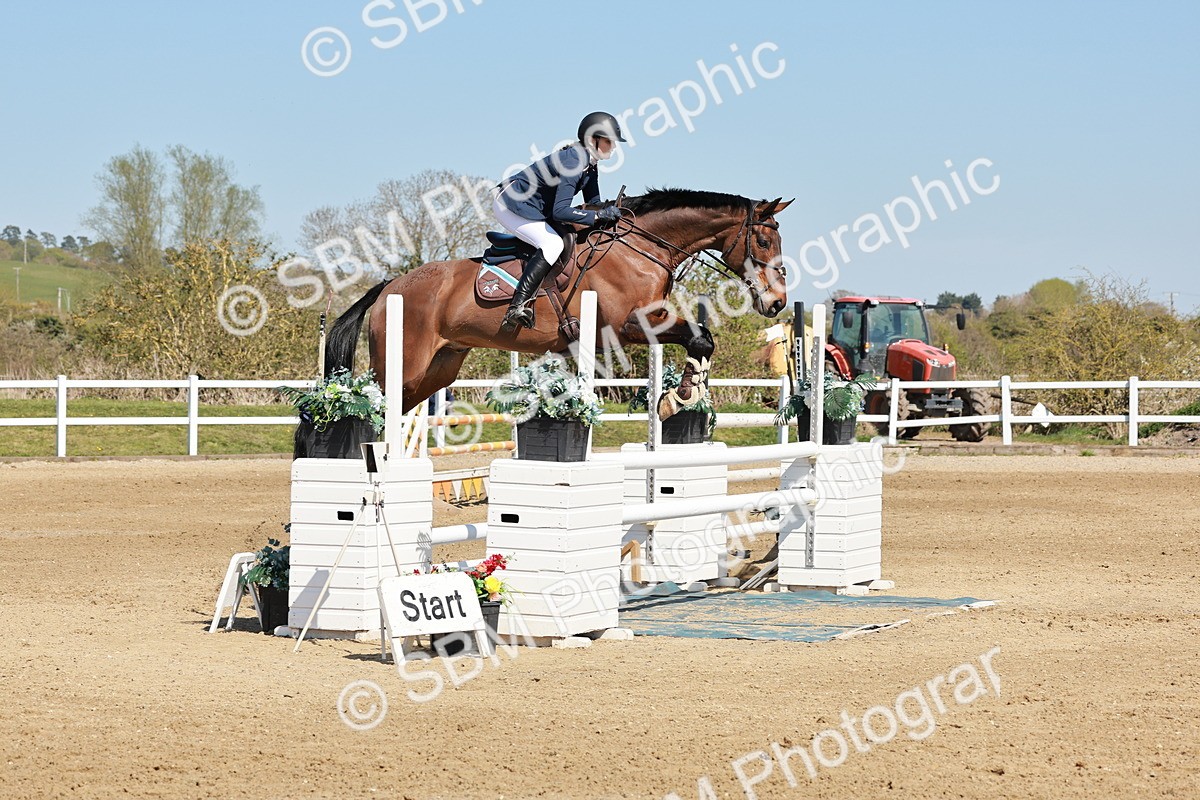 SBM_004479 - Class 17 - Senior Newcomers - 1.10m