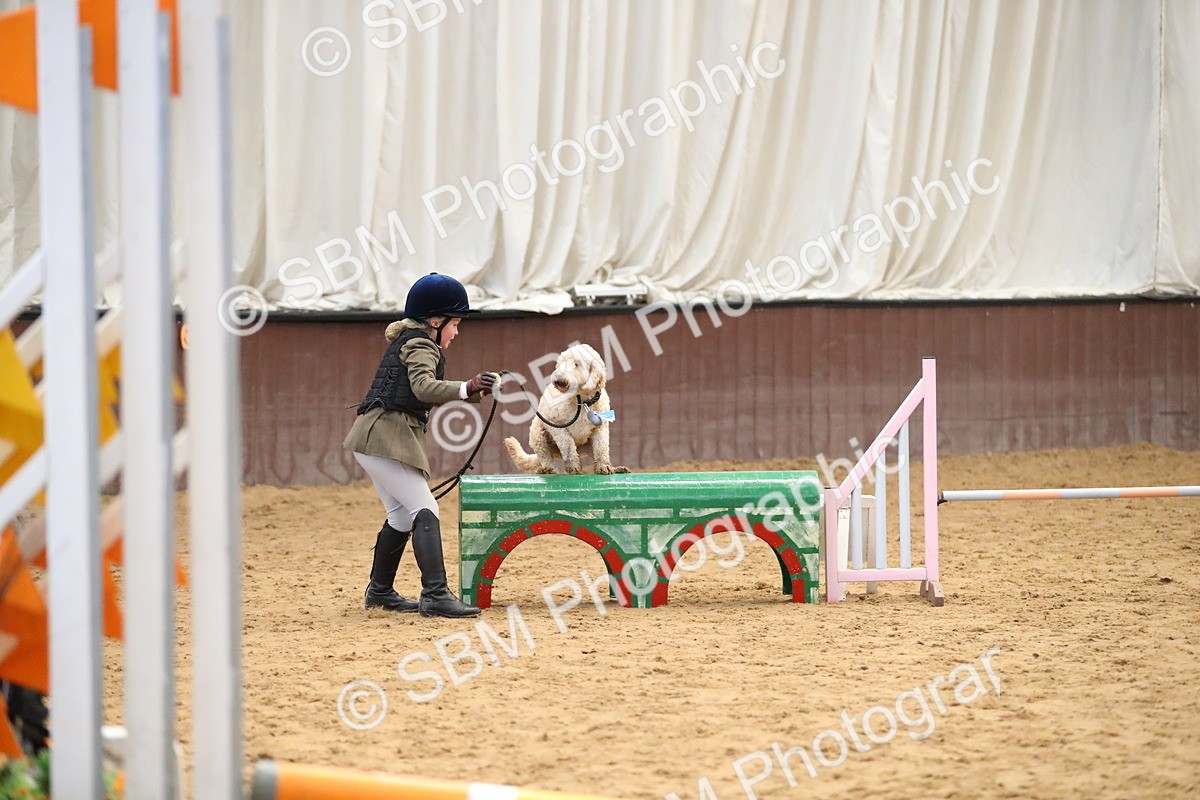SBM_001105 - Class 3 - Horse & Hound