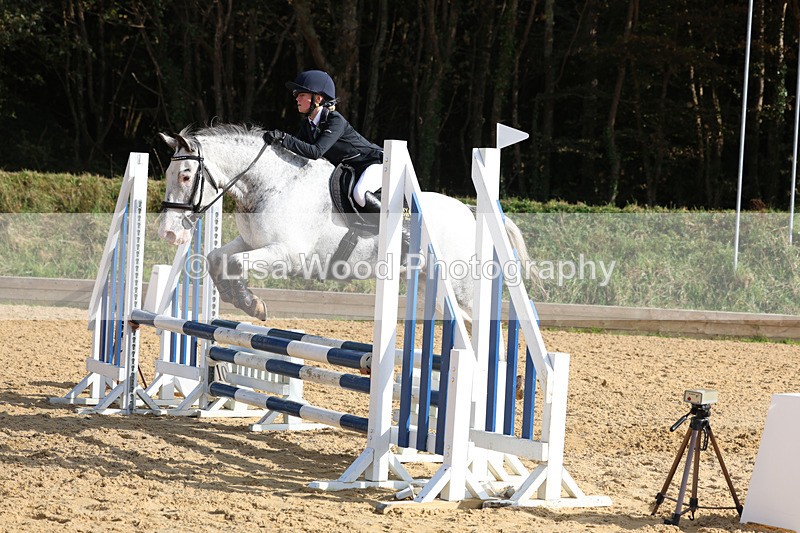 3E7A8011 - Class 4: 70cm open