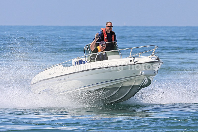180711 WHEAL SEA - MILENNIUM 18 201Y3A1390 - Motorboats - Open