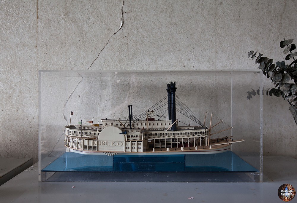 Steamboat Model