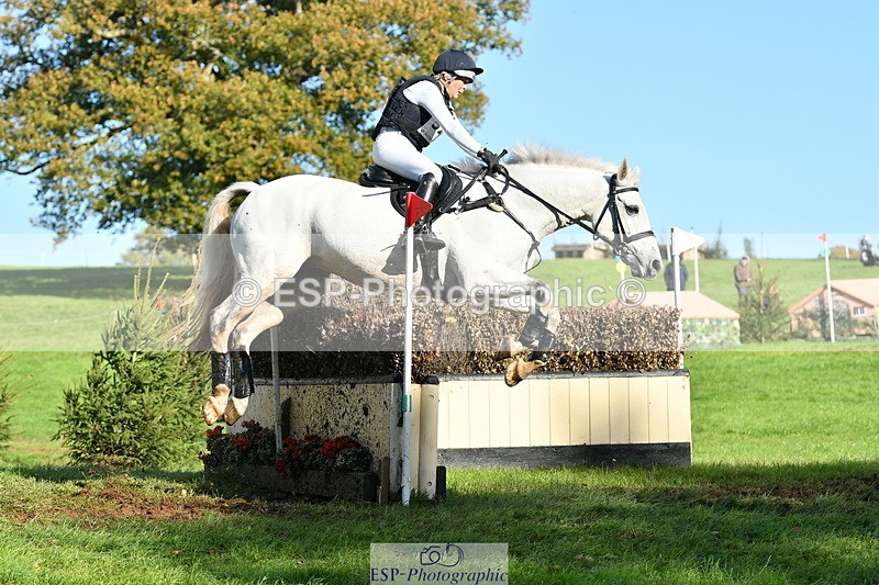 251025A-144511-21284 - G-522-Sue.Parkes Inc Trot Up