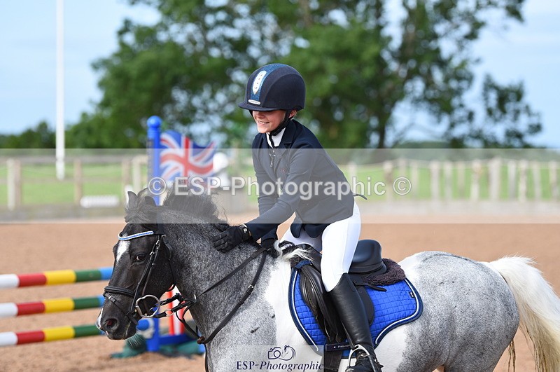 230716A-090644-01844 - Cls 32 Stepping Stones 128cm & 138cm