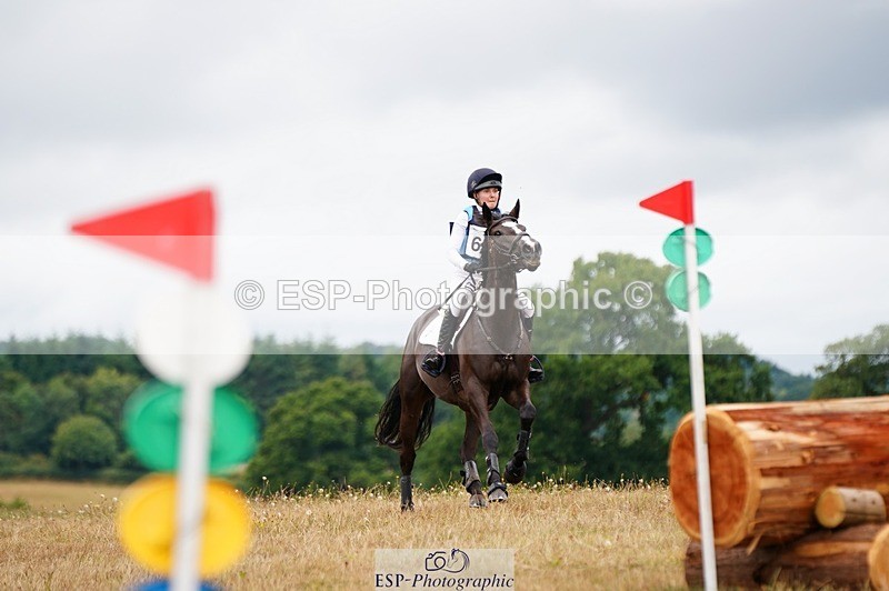 250803A-140552-15458 - O-692-Izzi.Kirk-OMIGOSH