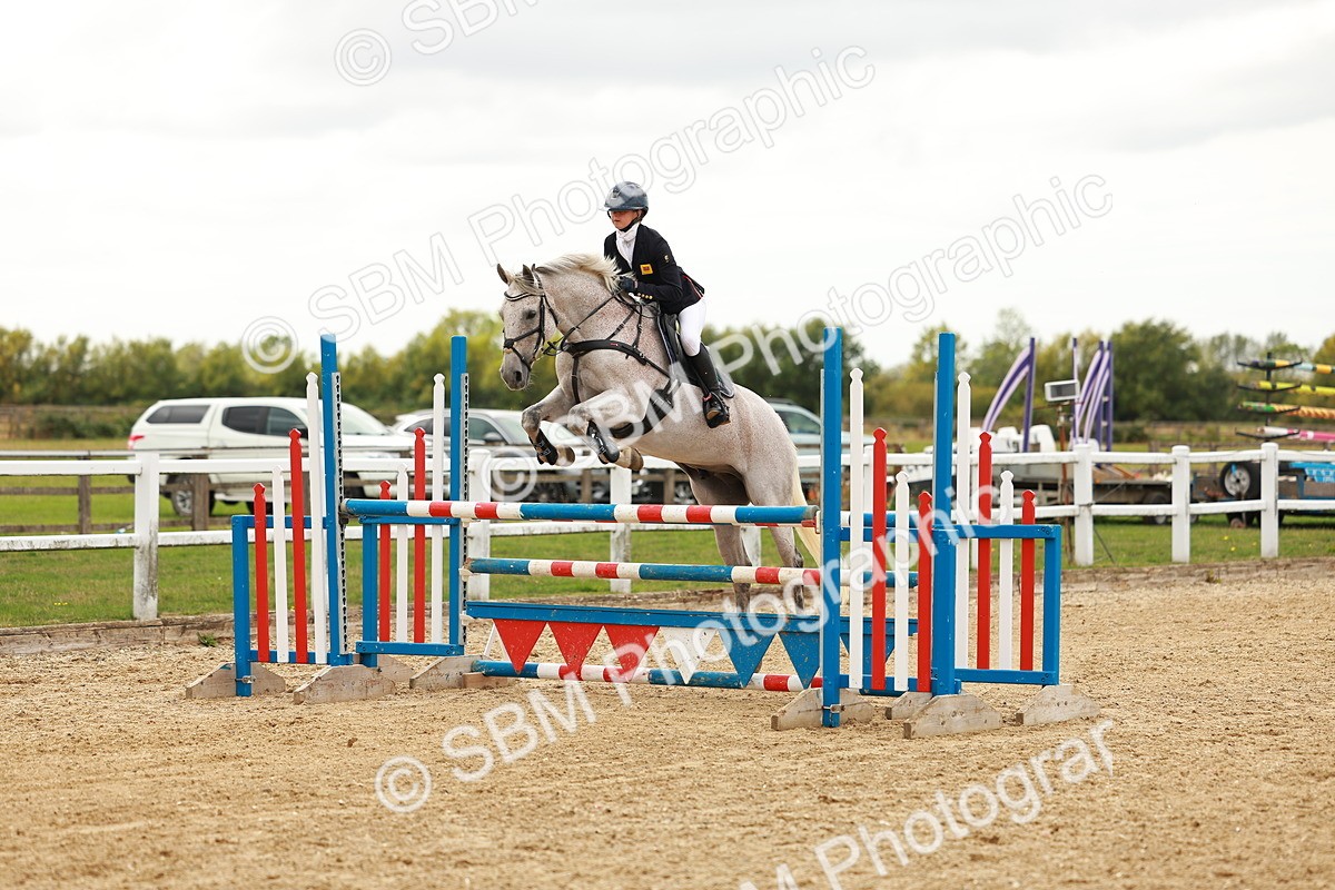SBM_001537 - Class 4 - Senior Newcomers - 1.10m