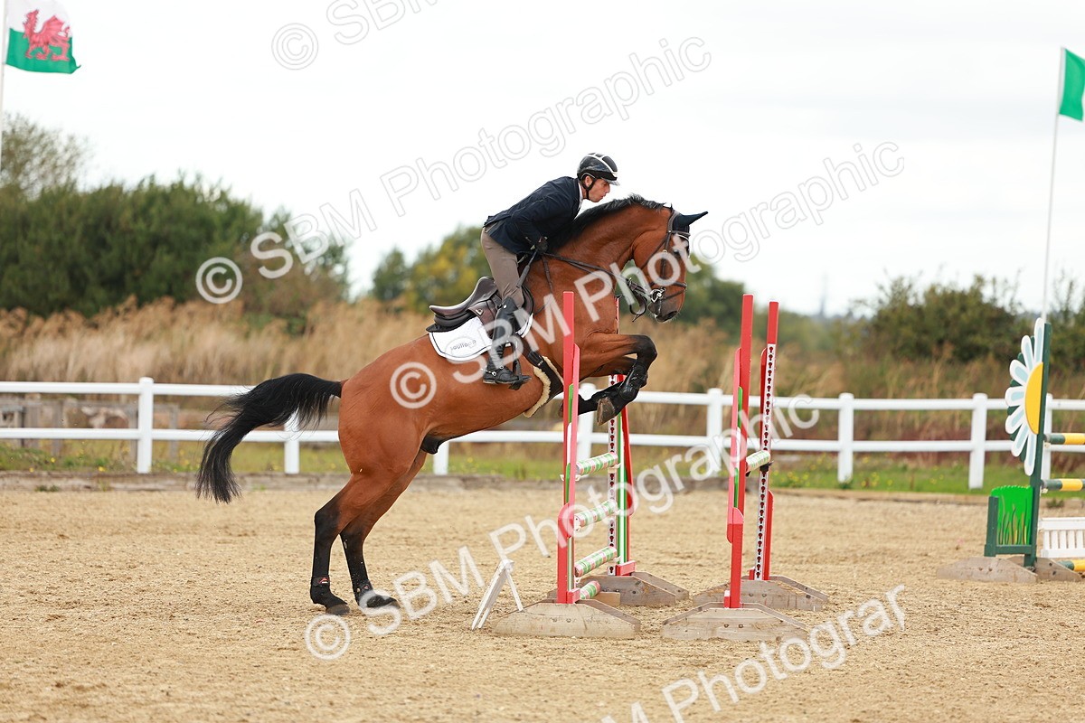 SBM_001431 - Class 4 - Senior Newcomers - 1.10m