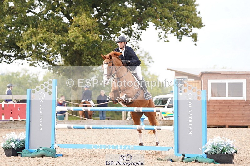 241004A-150724-00887 - Fri 04 Snr Fox & 1.20m Open