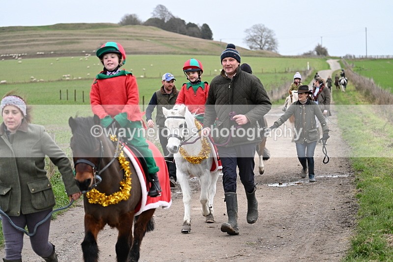 WJ7_1384 - Walk Home