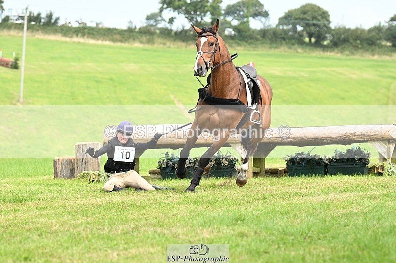 240831A-112801-00902 - 010-Sarah.Marsh-PEMBROKE.SURE.THING