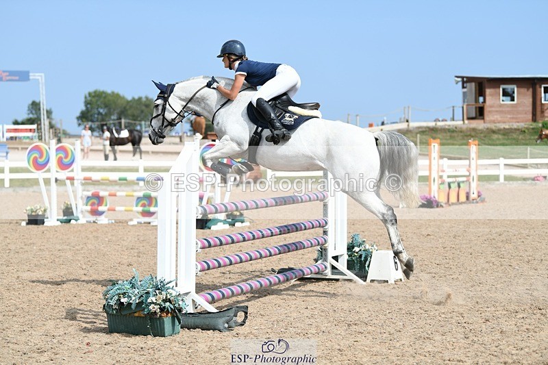 250725-162244-03898 - Cls 10 1.05m Amateur Quali