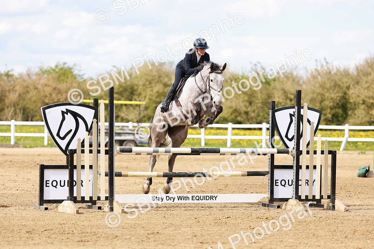 SBM_002281 - Class 4 - Senior Newcomers - 1.10m