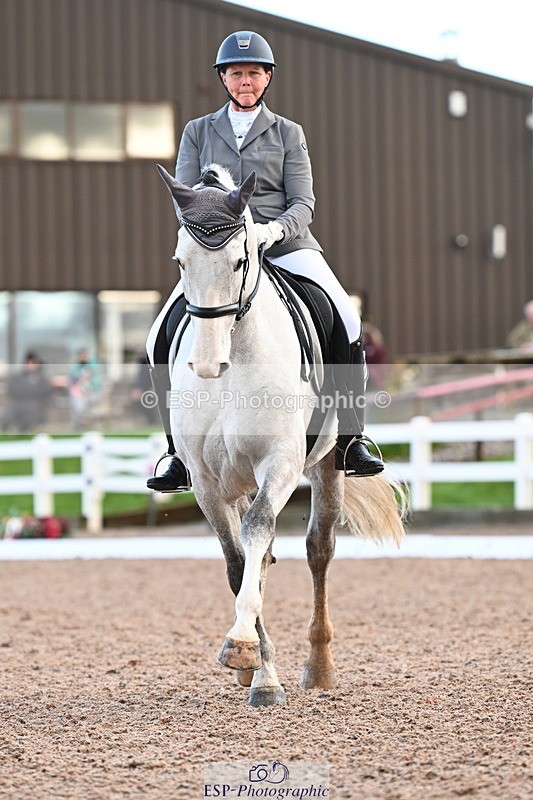 240218A-105521-06235 - 133-Katharine.Lewis-SLS.Maurits