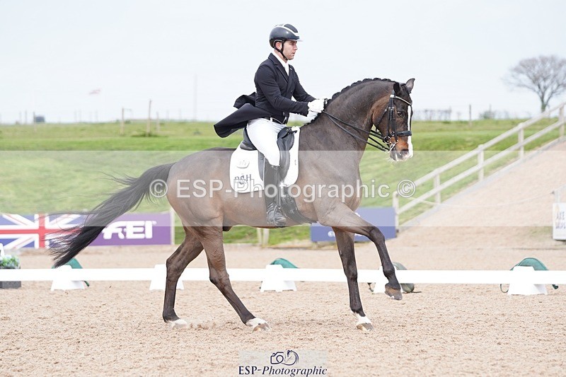 250403-152738-03147 - 032-Darren.Hicks-Sir.Robinson