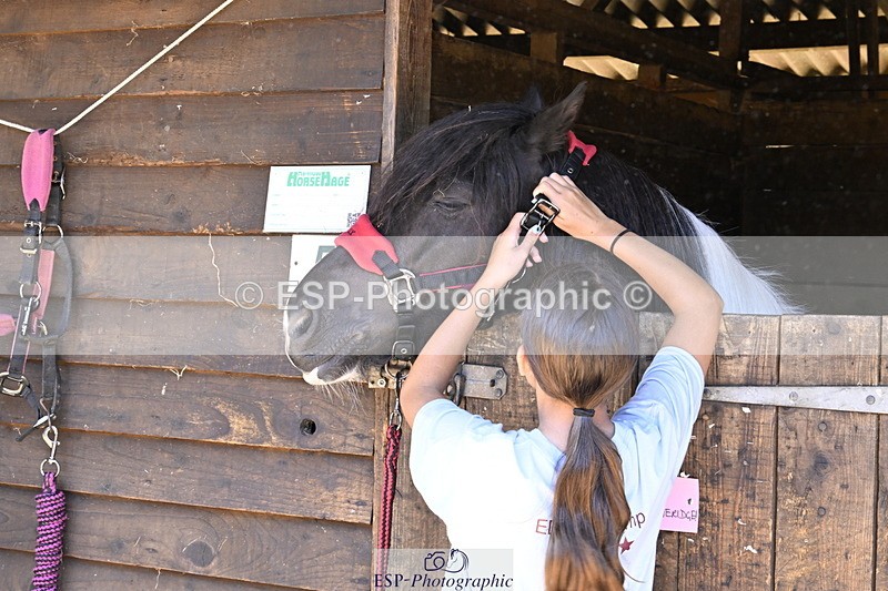 240728B-092609-00016 - Sunday Stable Shots and Fancy Dress