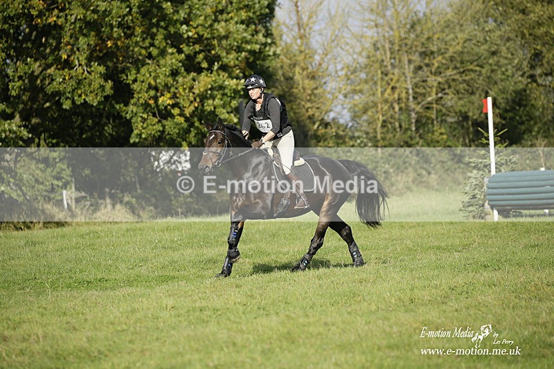  WWHT 171021 4018 - Open (1.00m)  17/10/21