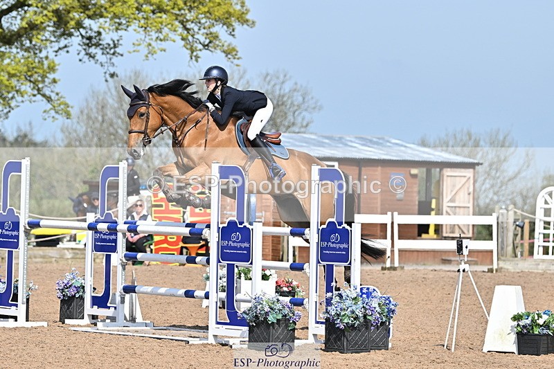 240509A-103727-00932 - Cls 8 Foxhunter