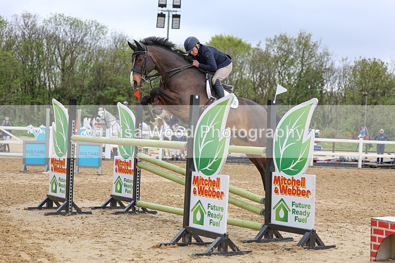 3E7A4086 - Class 7: Senior Foxhunter/1.20 open