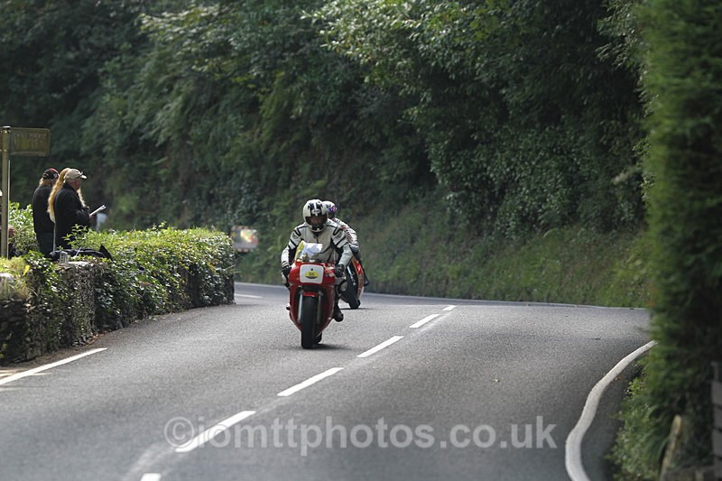 FOM_1108 - Classic TT Lap of honour