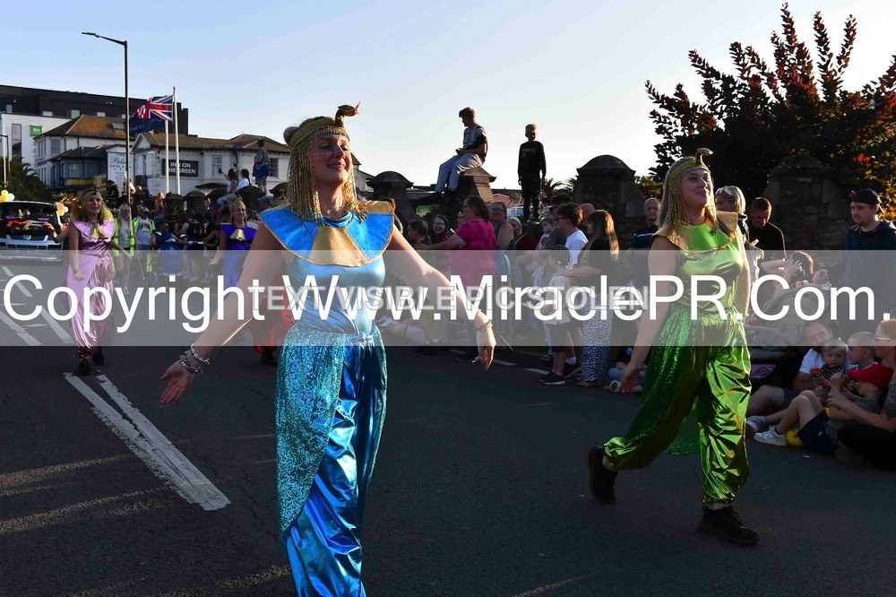 SH4_3514 - Carnival Procession.