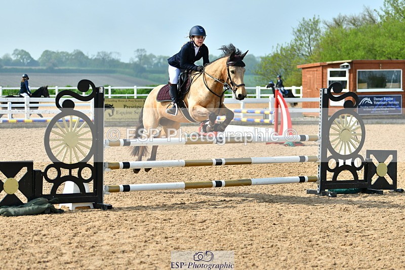 230514A-100822-02170 - Cls 22 Pony Discovery & 90cm Open