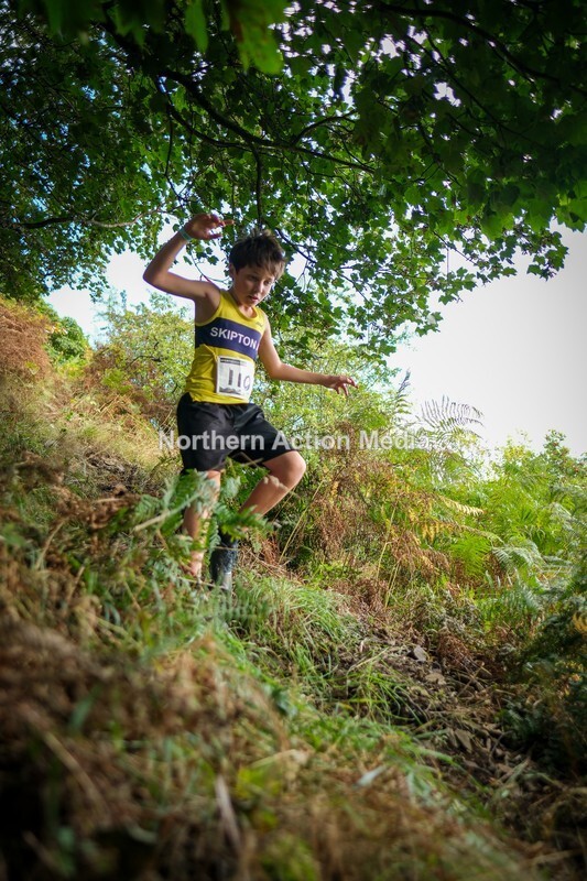 DSCF4684 - Reeth fell race age grades