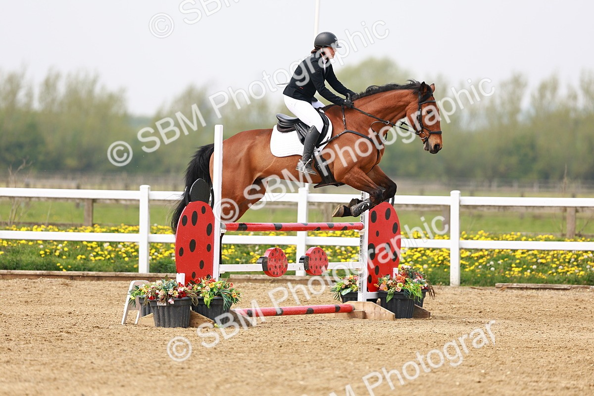  - Class 17 - Senior 1.05m