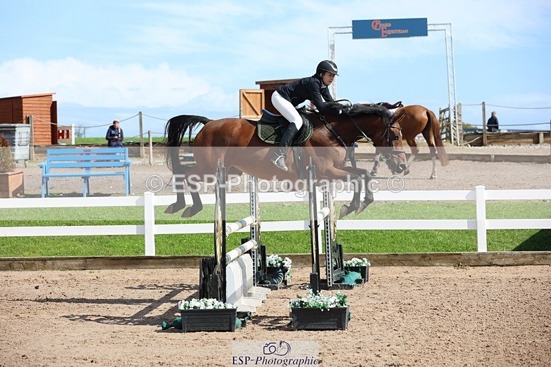 250913-141940-07330 - Cls 25 1.05m Amateur Quali