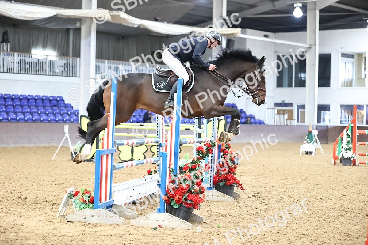 SBM_003667 - Class 12 - Senior Foxhunter 1.20m