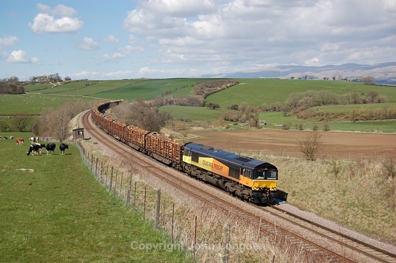 30.4.13 - 66850 6J37 Carlisle - Chirk, Breaks Hall - Breaks Hall