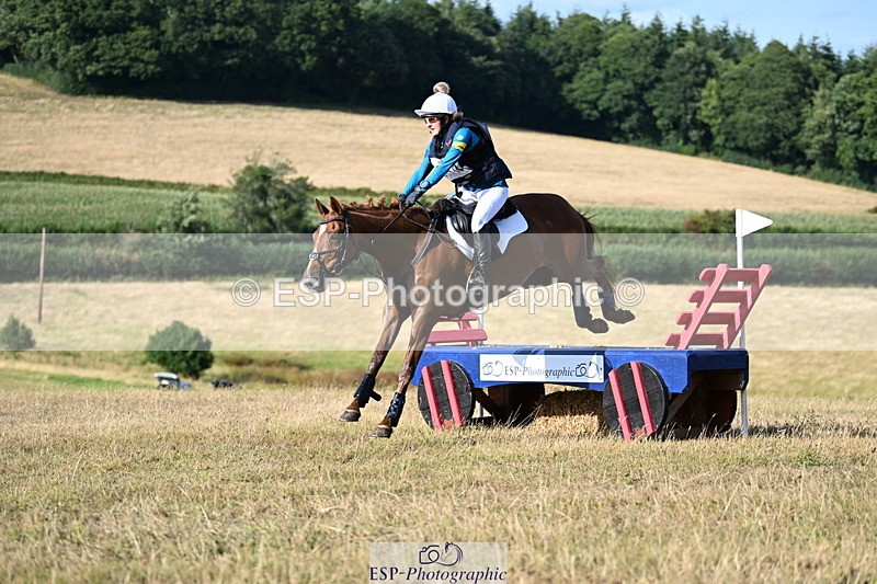250803A-175609-18539 - S-868-Helen.Banbury-RED.OCTOBER