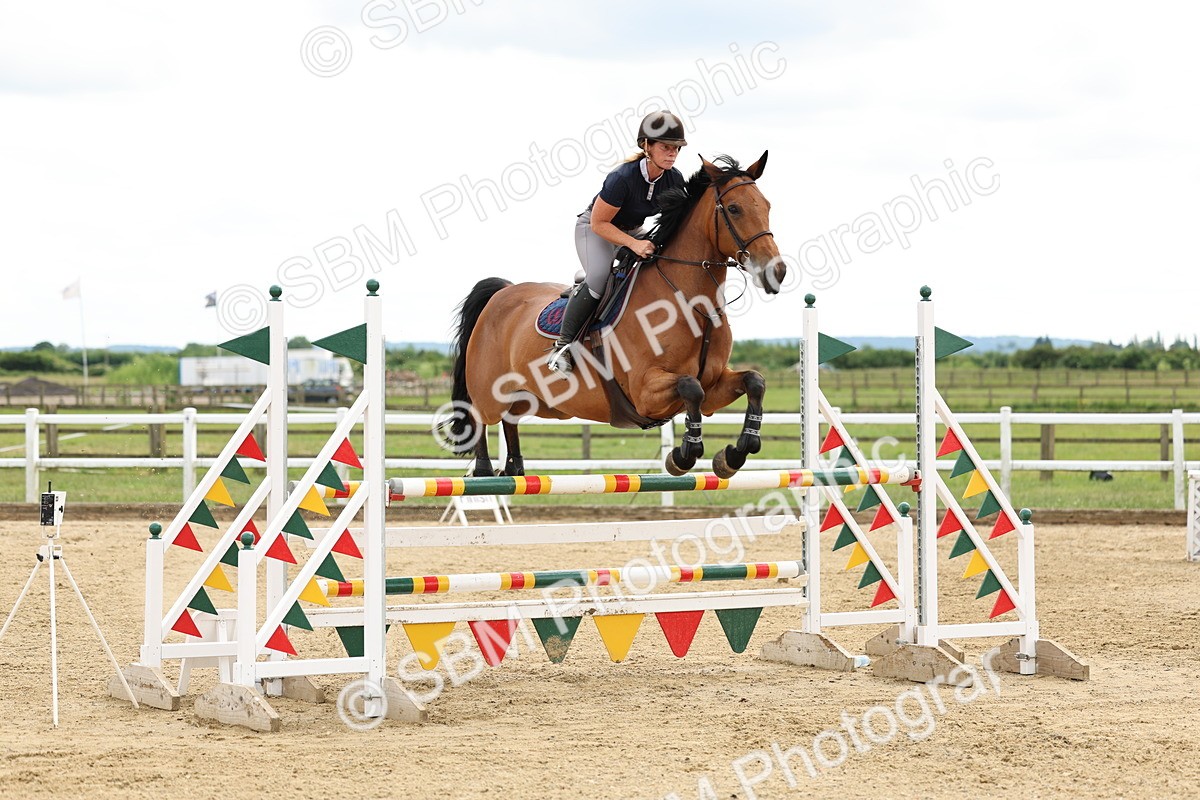 SBM_006227 - Class 19 - Senior Newcomers - 1.10m