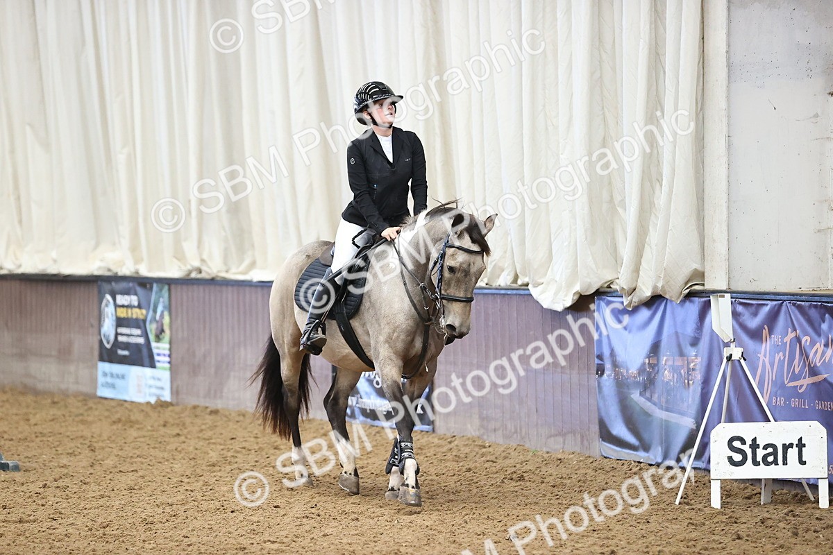 SBM_004085 - Class 14 - Pony Newcomers 1.00m Open