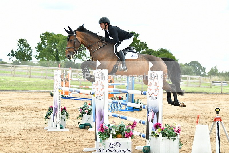 230720A-123121-02853 - Cls 33, 7 Yr Olds 1.30m