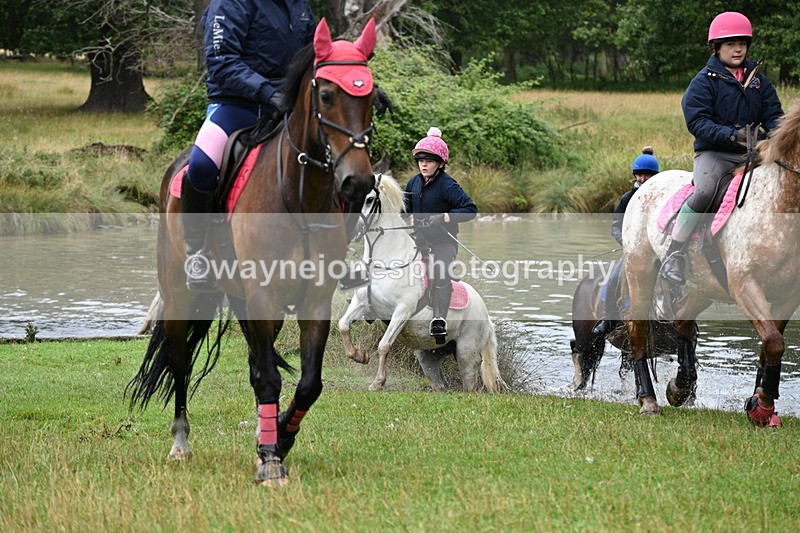 WJ7_9320 - Time at Water 11:53 to 12:23