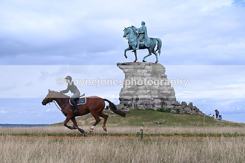 DSC_7805 - Time at Statue 13:16 to 13:52