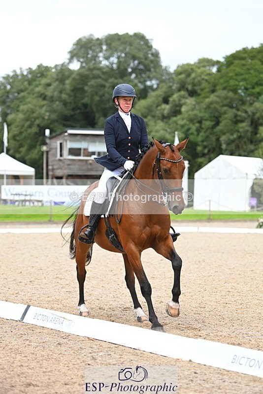 230813-172700-08662 - Cls 14 Medium Silver 16.45 to End