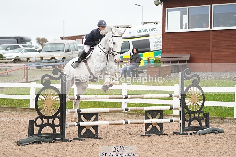 251109-102528-03370 - Cls 19 Snr 1.05m Open