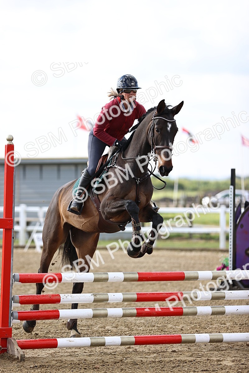 SBM_001685 - Class 8 - Clear Round