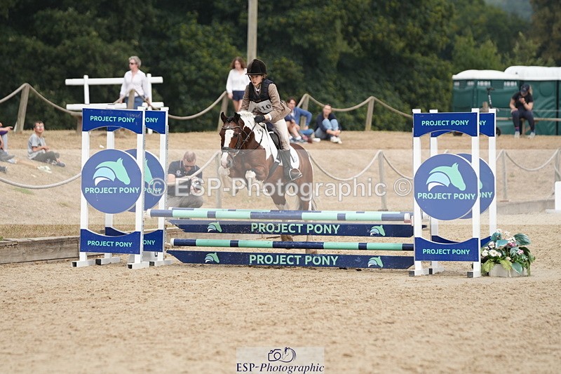 250824A-115758-35756 - 2010-Freya.Hallam-Deakin-Tommy