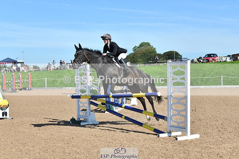 230903A-110953-03832 - Cls 13 1.05m Amateur Quali