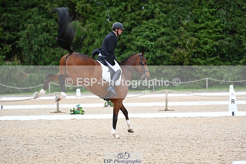 240524-165528-10884 - 547-BWE_NEWTON_DE_JASPER-Adam_Harvey