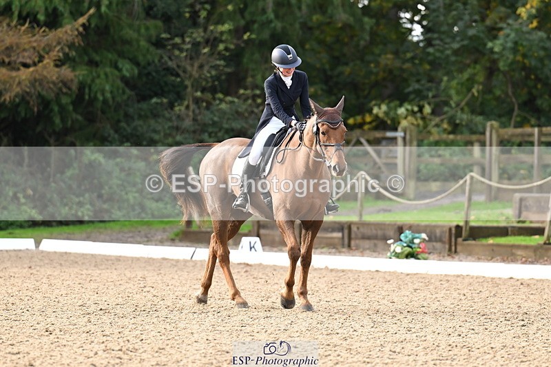 251023A-095412-01362 - B-124-Sophie.Lamb