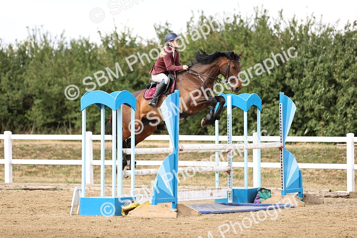 SBM_027030 - Class 13 - Senior Newcomers - 1.10m