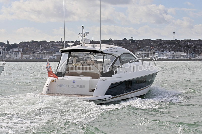 201010 THIRD ECLIPSE - FAIRLINE TARGA 38 1Y3A9264_Edit - Motorboats - Hardtop