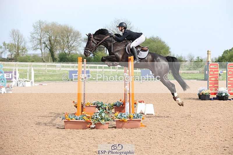 240511A-152305-14641 - Cls 36 National 1.30m Open