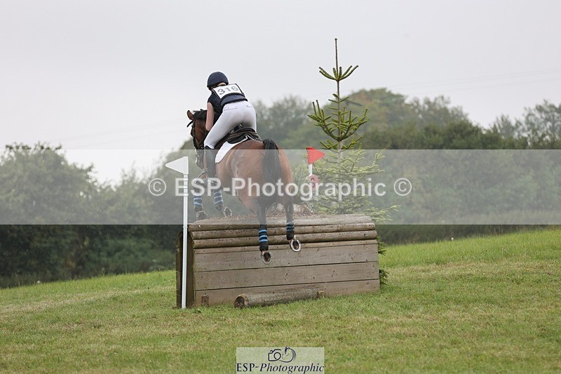 240901A-103922-06049 - 316-Francesca.Lawrence-WITH.A.LITTLE.BIT.OF.LUCK