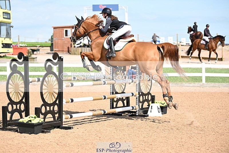 240726A-162229-02555 - Cls 12 1.10m Amateur Qualifer