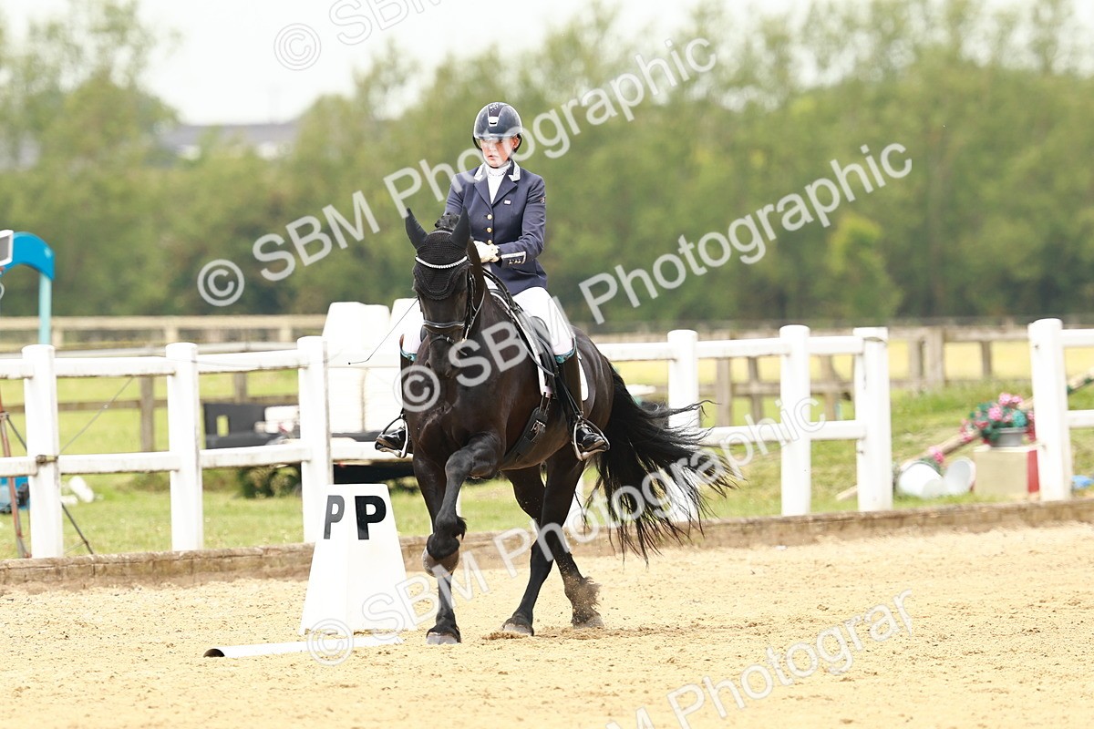 SBM_001003 - Class 6 - Novice 4