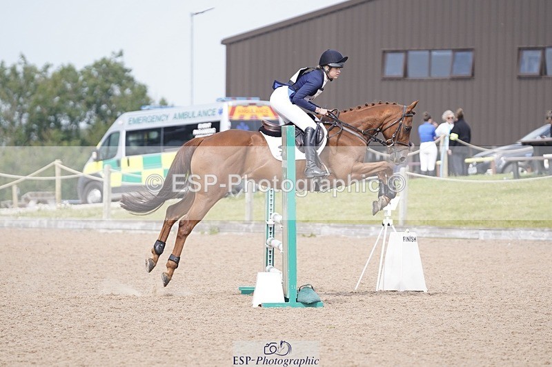 240831A-121026-01441 - 018-Tabitha.Trevelyan-Johnson-DUEL.IN.THE.SUN